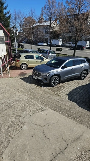 Renault Austral 2023 1.3 Benzina 160 CP - imagine 4