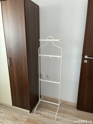 Suport pt pus haine folosite zi de zi