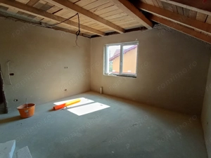 Sanandrei Duplex cu 4 Camere, Drum Asfaltat, Toate Utilitatiile - imagine 9