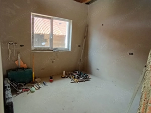 Sanandrei Duplex cu 4 Camere, Drum Asfaltat, Toate Utilitatiile - imagine 5