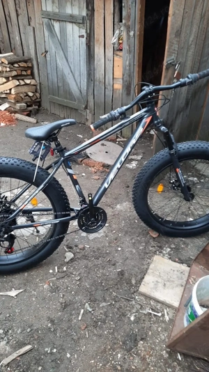 Vând bicicleta preț 1200ron negociabil .Vând polo14tdi2004relatii la te  