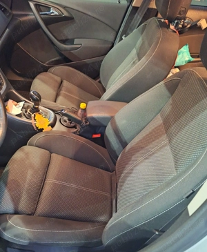 Opel Astra J Sports Tourer - 1.6 benzina - 2015 - Unic Proprietar - imagine 6