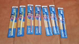 periute dinti oral-b - noi sigilate