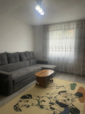 Închiriez apartament cu 2 camere,decomandat