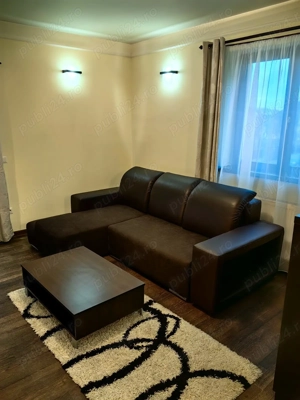 Proprietar, inchiriez apartament cu 3 camere de lux in bloc cu 4 nivele la etajul 1 - imagine 2
