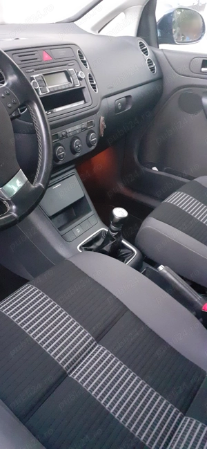 VW golf 5plus 1,9 tdi.Este ÎNMATRICULATĂ în ro.  - imagine 4