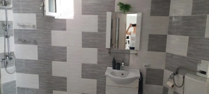 Casa de vanzare aproape de plaja din faleza nord  - imagine 4