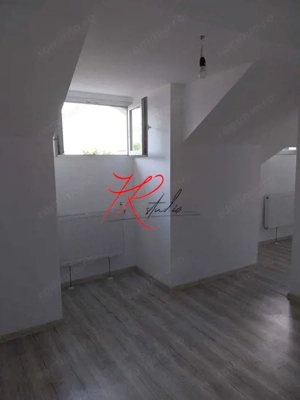 Vanzare apartament 2 camere, bloc mic, Polona - imagine 4