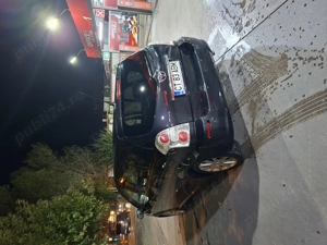 Toyota Corolla Verso 7 locuri - imagine 2