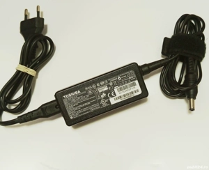 Vând Incarcator Laptop Ultrabook Toshiba 19V 2.37A