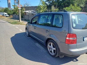 Vând VW Tuoran 2.0 TDI  - imagine 3