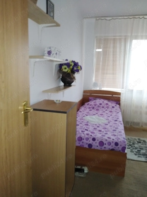 Închiriez apartament 3 camere