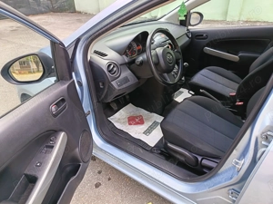Mazda2, 2011,1.3benzină - imagine 7