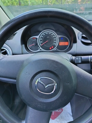 Mazda2, 2011,1.3benzină - imagine 9