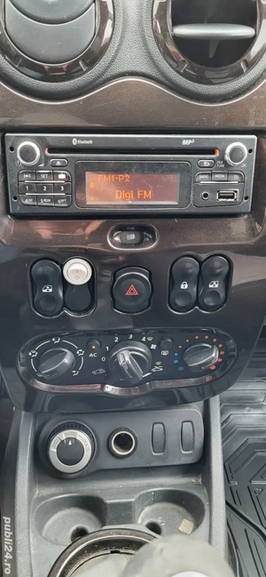 Dacia Duster 4x4 1.5dCi 2013 Prestige  - imagine 7 Dacia Duster 4x4 1.5dCi 2013 Prestige  - imagine 7