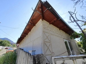 Vânzare casă bătrânească la poalele Munților Măcin   1000 mp teren, 5 camere, vedere panoramică   Pr - imagine 3