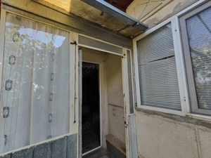 Vânzare casă bătrânească la poalele Munților Măcin   1000 mp teren, 5 camere, vedere panoramică   Pr - imagine 2