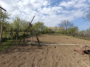 Casa si teren Faraoani la 15 min de Bacau - imagine 3