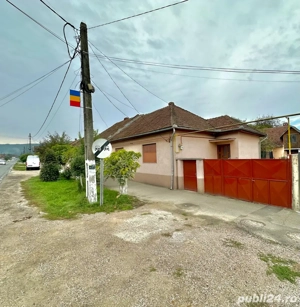 DOUĂ Case, curte comuna, 700mp teren, Bocsa Montană