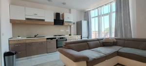 Direct proprietar, spre închiriere, un apartament modern cu 2 camere, situat în Giroc