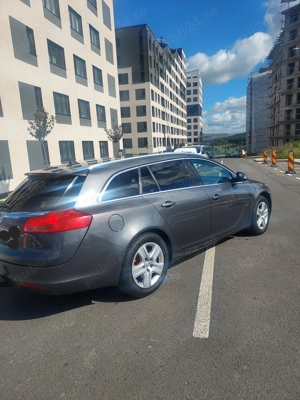 Opel insignia sport tourer( foarte intretinuta,nu trebuie investit nimic) 