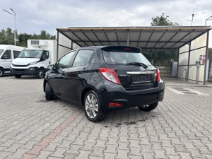 Toyota Yaris 1.33 climă, navigație, comenzi volan, trapă recent adus din Germania - imagine 3