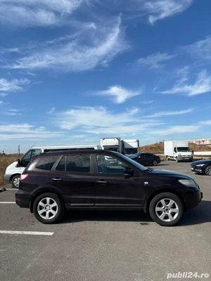 Vând Hyundai SantaFe 2.2CRDI cutie automată Full option 7 locuri - imagine 2