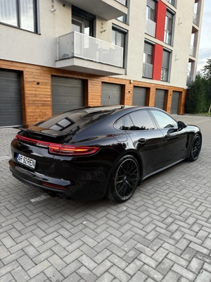 Porsche Panamera 4S