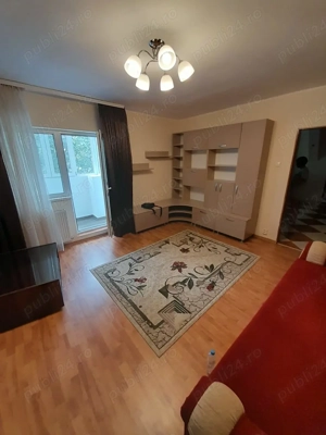 Inchiriez camera in apartament cu 2 camere cu alta fata