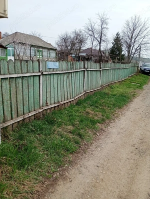 Casă bătrânească cu teren  - imagine 2 Casă bătrânească cu teren  - imagine 2