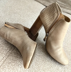 Botine Geox din piele mărimea 38 