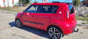 Vând autoturism KIA Soul, culoare roșie,an 2012, face-lift, motor 1,6 crdi, 128 cp. - imagine 2