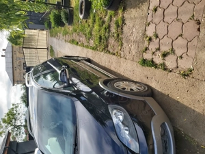 Vând  cross golf plus 1.6 mpi benzină. 