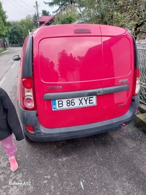 Vând Dacia Logan Van