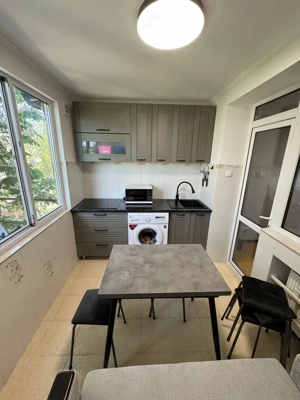 apartament cu o camera de vanzare zona Buziasului