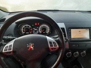 Vând Peugeot 4007  - imagine 3 Vând Peugeot 4007  - imagine 3