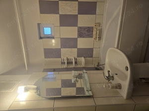Apartament 2 camere etaj 2 4 zona jandarmeriei mobilat si utilat - imagine 4