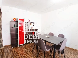 Apartament de vânzare cu 3 camere în zona Rogerius, Oradea