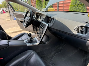 VOLVO v60 D5 euro 5 205cai - imagine 3