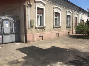 Casa de vanzare ultracentral zona Gh. Doja