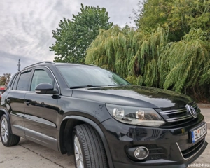 Vând Urgent Volkswagen Tiguan 4x4  DSG  Keyless Entry GO - imagine 2