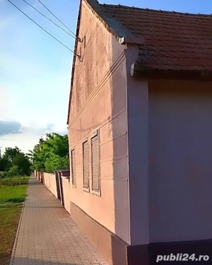 Se vinde sau se schimbă cu locuință în Arad,casă cu teren de aproximativ 1.500mp, comuna Felnac