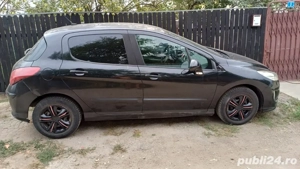 Peugeot 308 - imagine 2