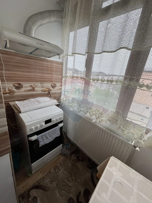 Apartament spațios de vânzare in GRUI - Câmpulung - imagine 12