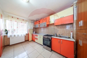 4 camere bine izolate, la doi pasi de oras – Uzina 2, BRASOV - imagine 3