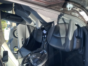 Vând Toyota Corolla Hybrid  - imagine 7