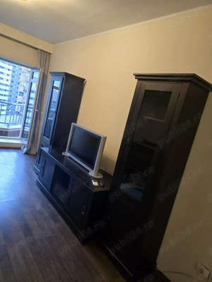 Vând mobila sufragerie lemn masiv