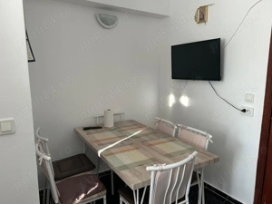 Apartament spațios de vânzare, ultracentral, 4 camere , decomandat, 99 mp - imagine 5