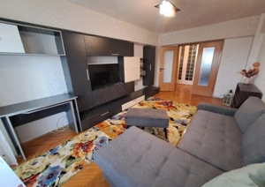 De închiriat apartament 3 camere Calea Aradului