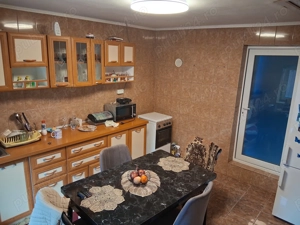  Casa de vanzare - imagine 10